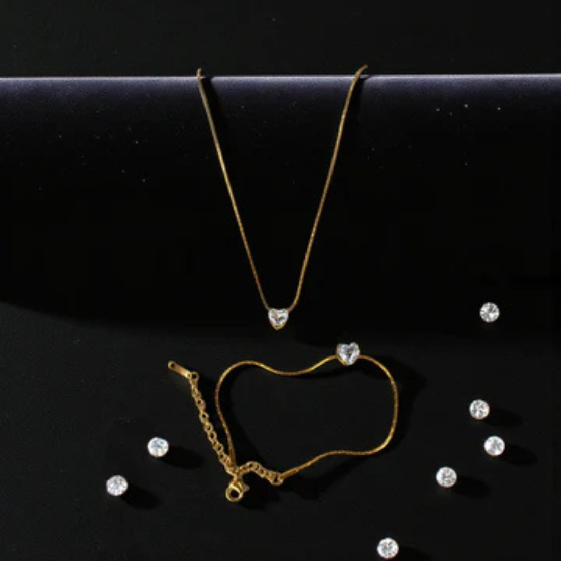 WHITE HEART DIAMOND NECKLACE & BRACELET SET