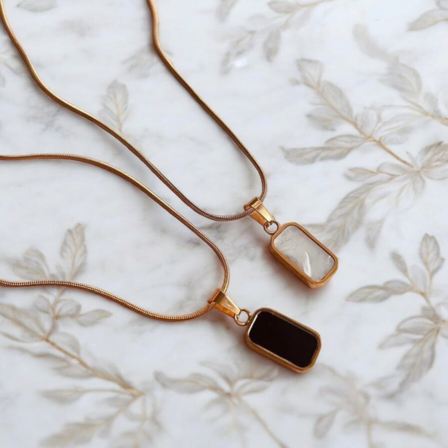 DUAL SIDE STONE NECKLACE