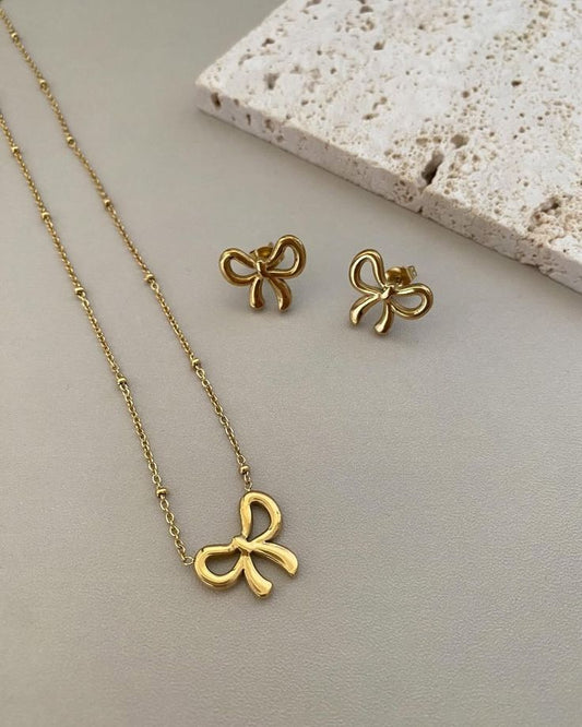 Bow Necklace
