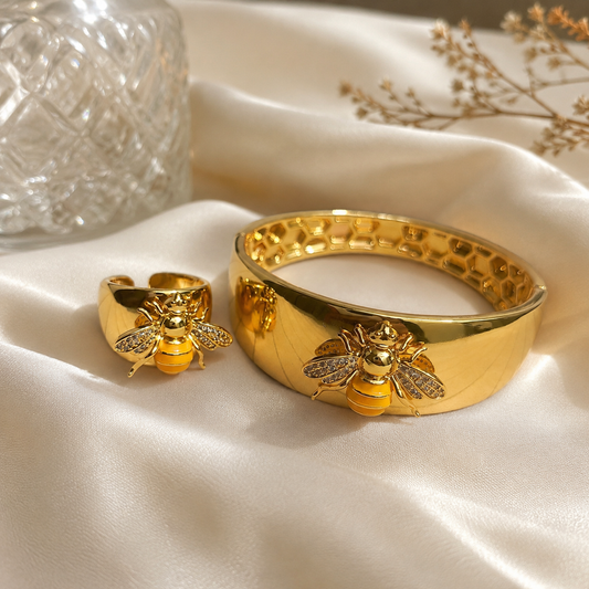 HONEYBEE HANDCUFF & RING