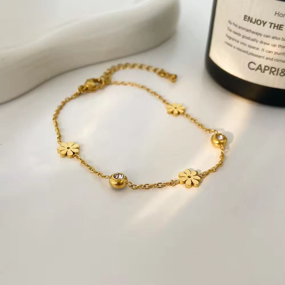 DAISY FLOWER BRACELET