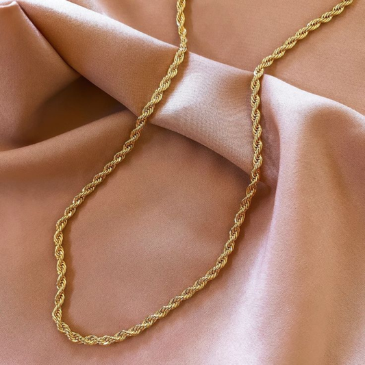 TWISTED ROPE NECKLACE