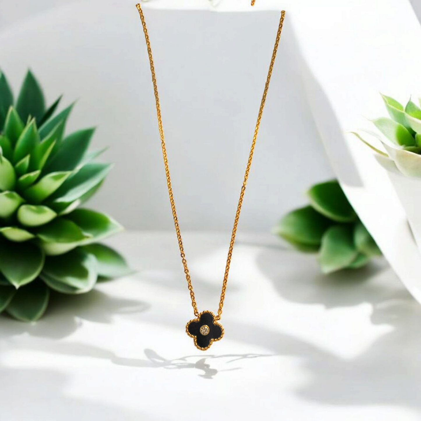 Clover Necklace - Stainless Steel - Anti Tarnishing