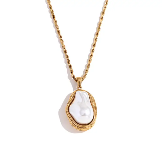 WHITE STONE NECKLACE