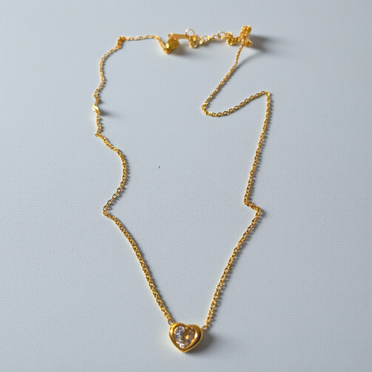 CRYSTAL HEART NECKLACE