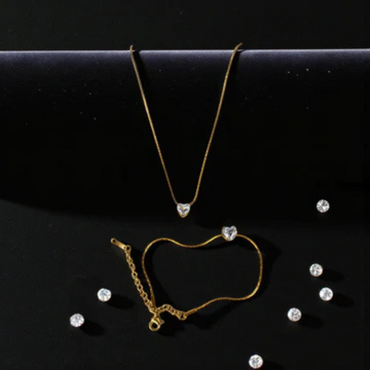 WHITE HEART DIAMOND NECKLACE & BRACELET SET