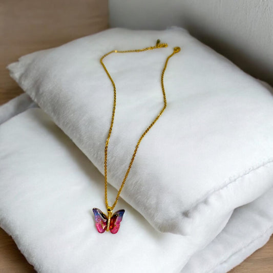 CRYSTAL BUTTERFLY NECKLACE
