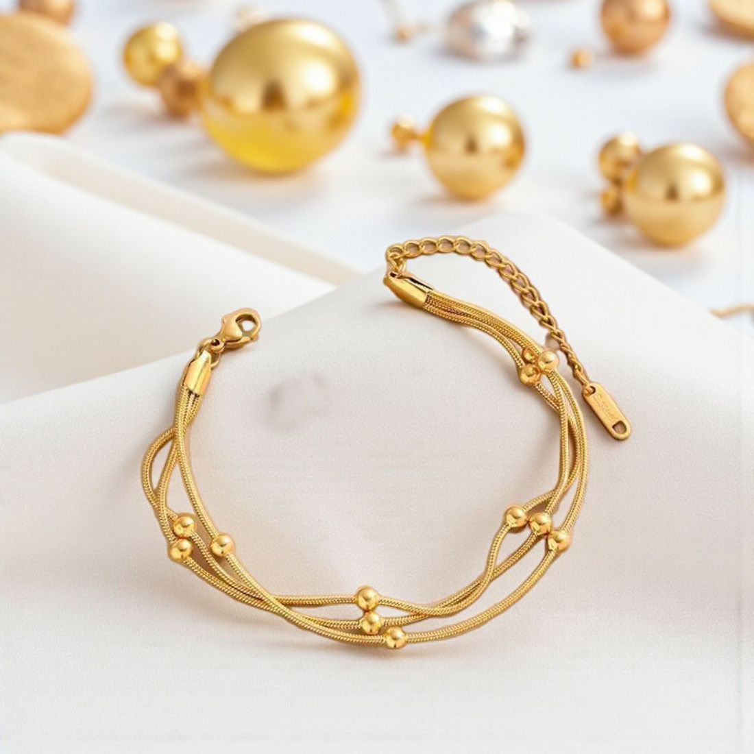 TRIPLE LAYER BEADED BRACELET