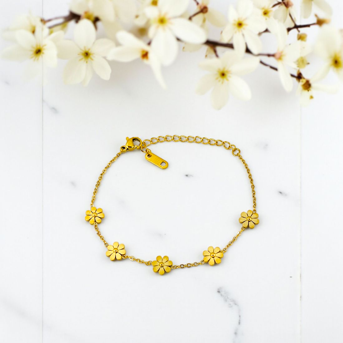 DAISY FLOWER BRACELET