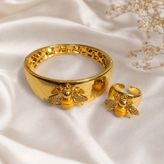 HONEYBEE HANDCUFF & RING