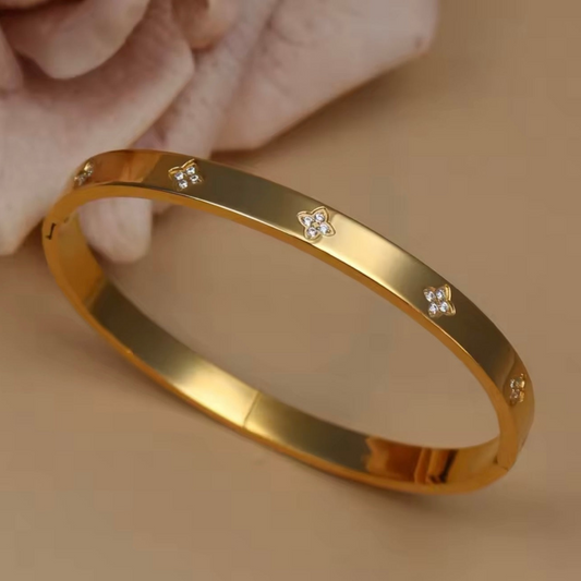 AMERICAN DIAMOND BANGLE