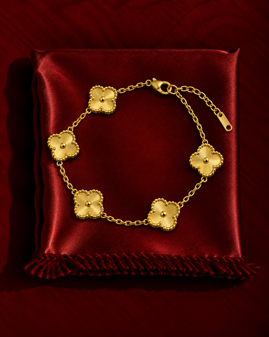 GOLD CLOVER BRACELET