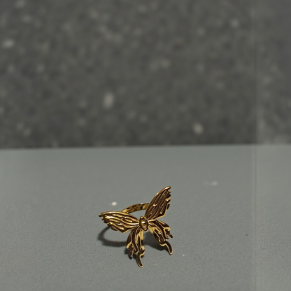 DIVINA BUTTERFLY RING