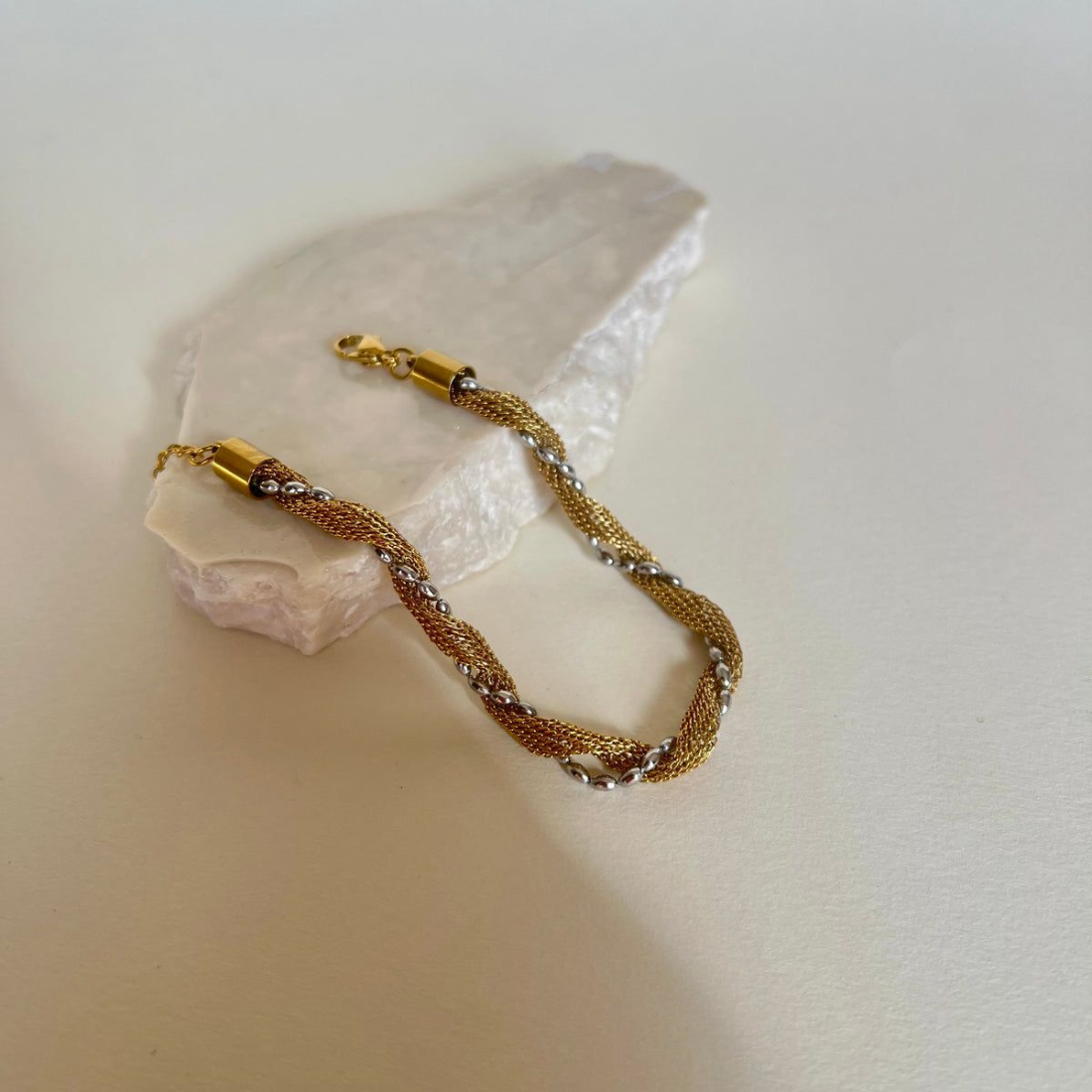 DOTTED ROPE BRACELET