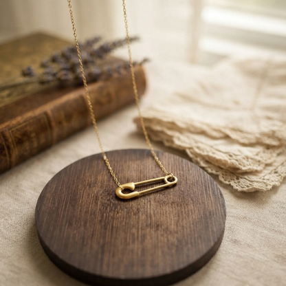 THE LINK NECKLACE