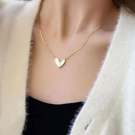 WHITE HEART NECKLACE
