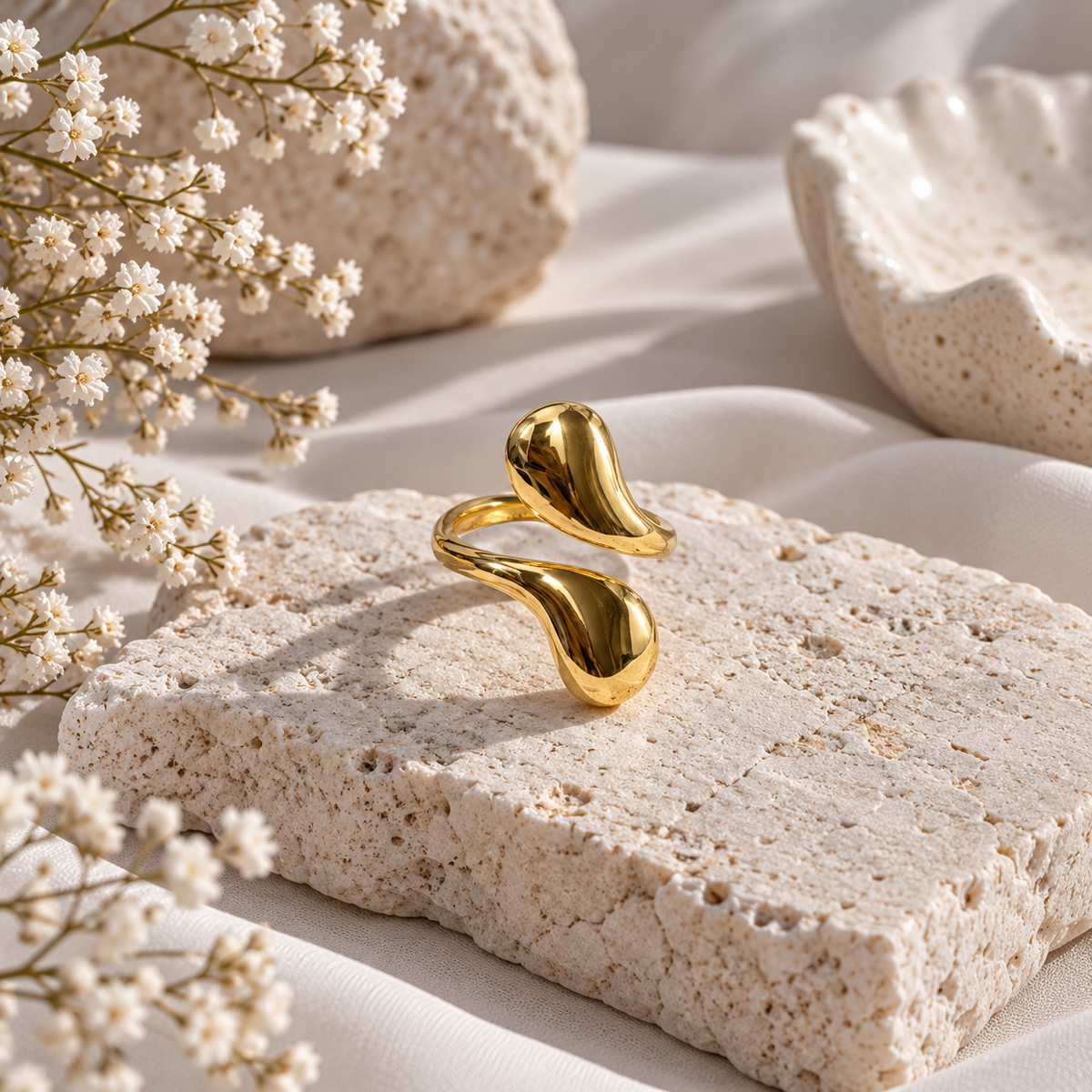 SOLENE ADJUSTABLE RING