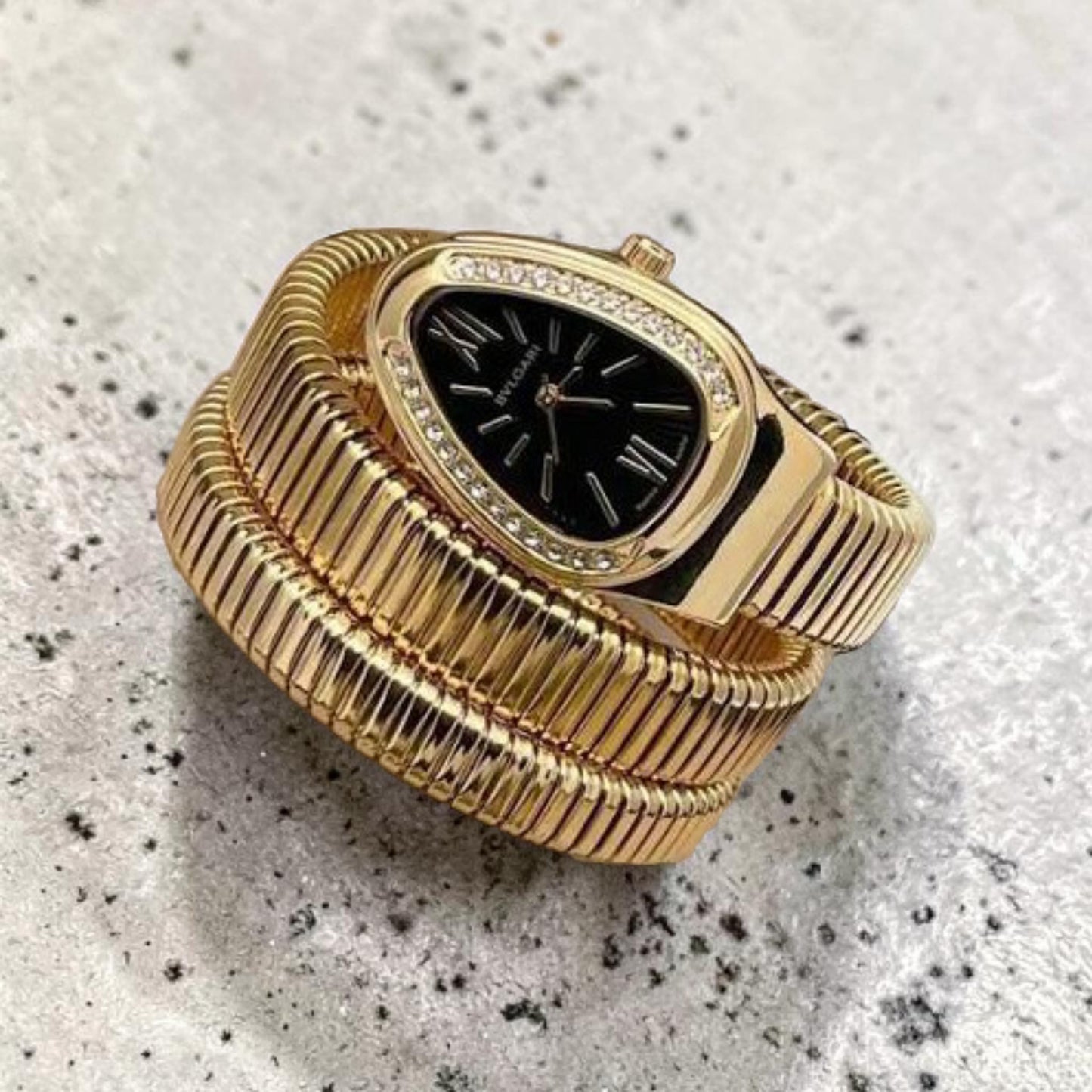 SEVRA WOMEN WATCH (BLACK)