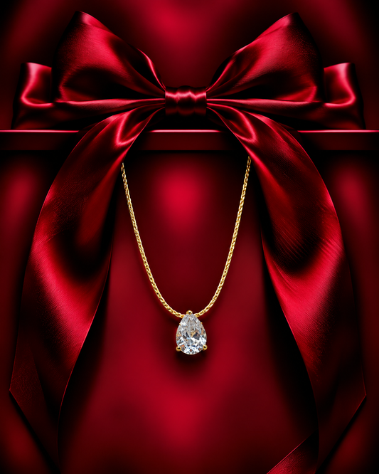 WHITE DIAMOND NECKLACE