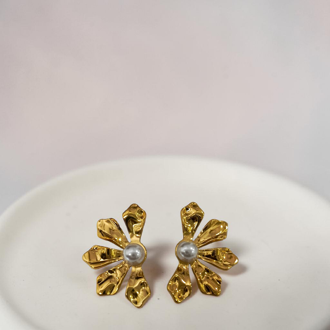 GOLDEN DIVA EARRINGS