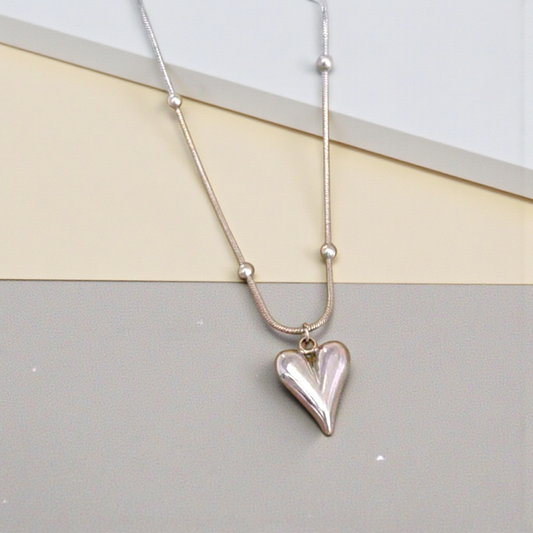 SILVER HEART NECKLACE