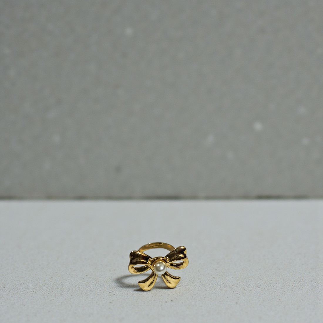 PEARL BOW RING