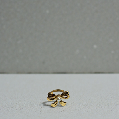 PEARL BOW RING