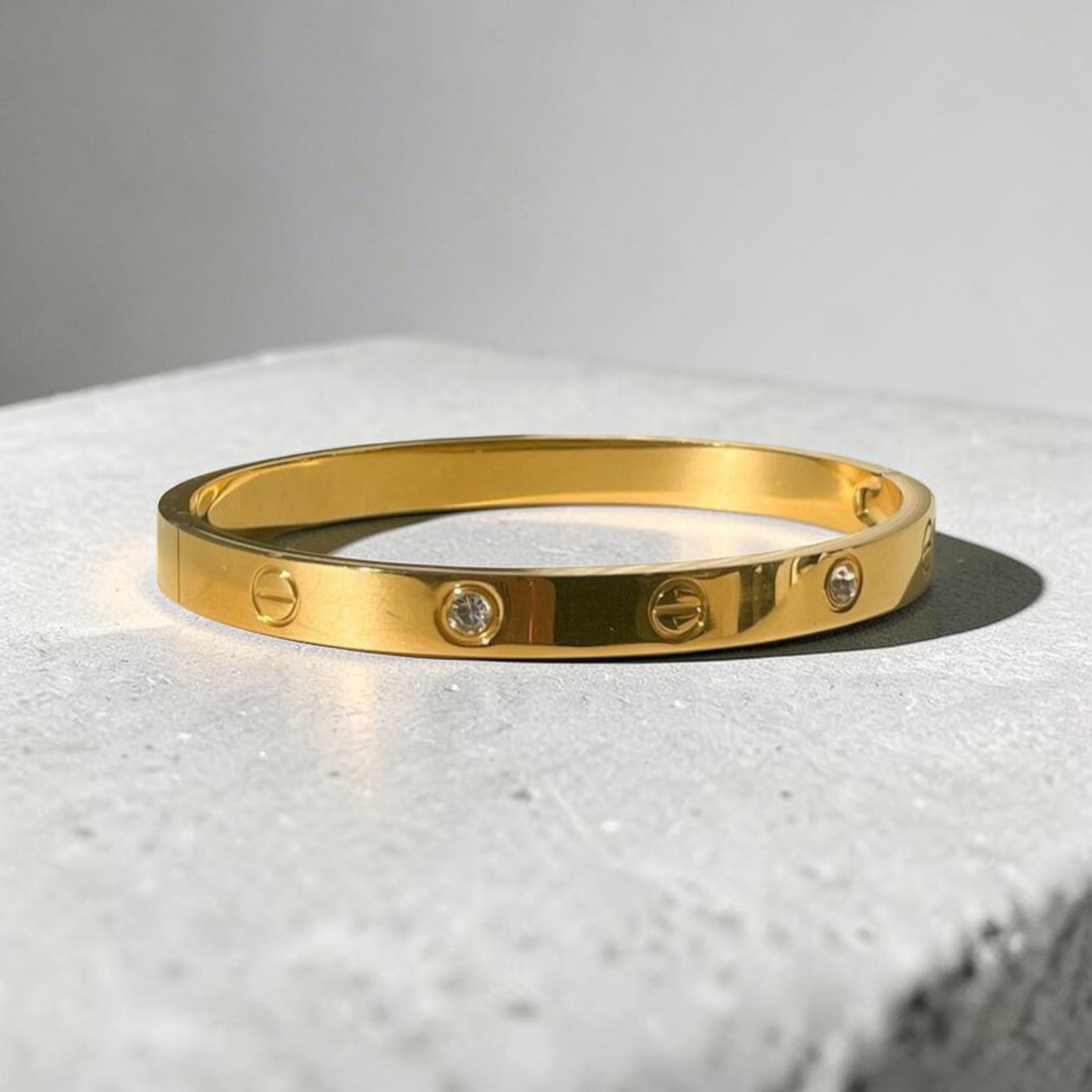 DIAMOND CUT BANGLE
