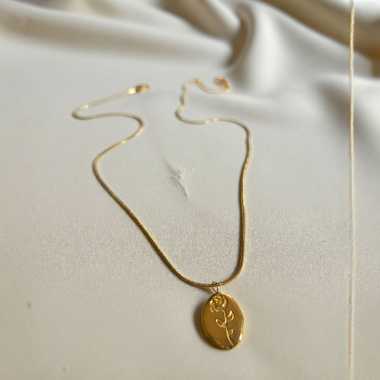 ENGRAVED ROSE NECKLACE