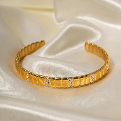 GOLD PLATED HALF CUT BANGLE