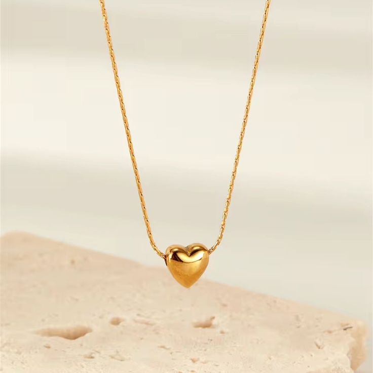 GOLD HEART DROP NECKLACE