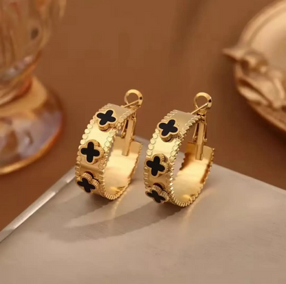 BLACK CLOVER EARRINGS