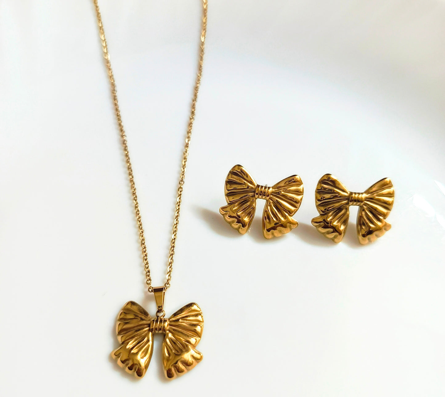 Bowknot Necklace and Earrings Set - Tarnish Free - Water Resistant