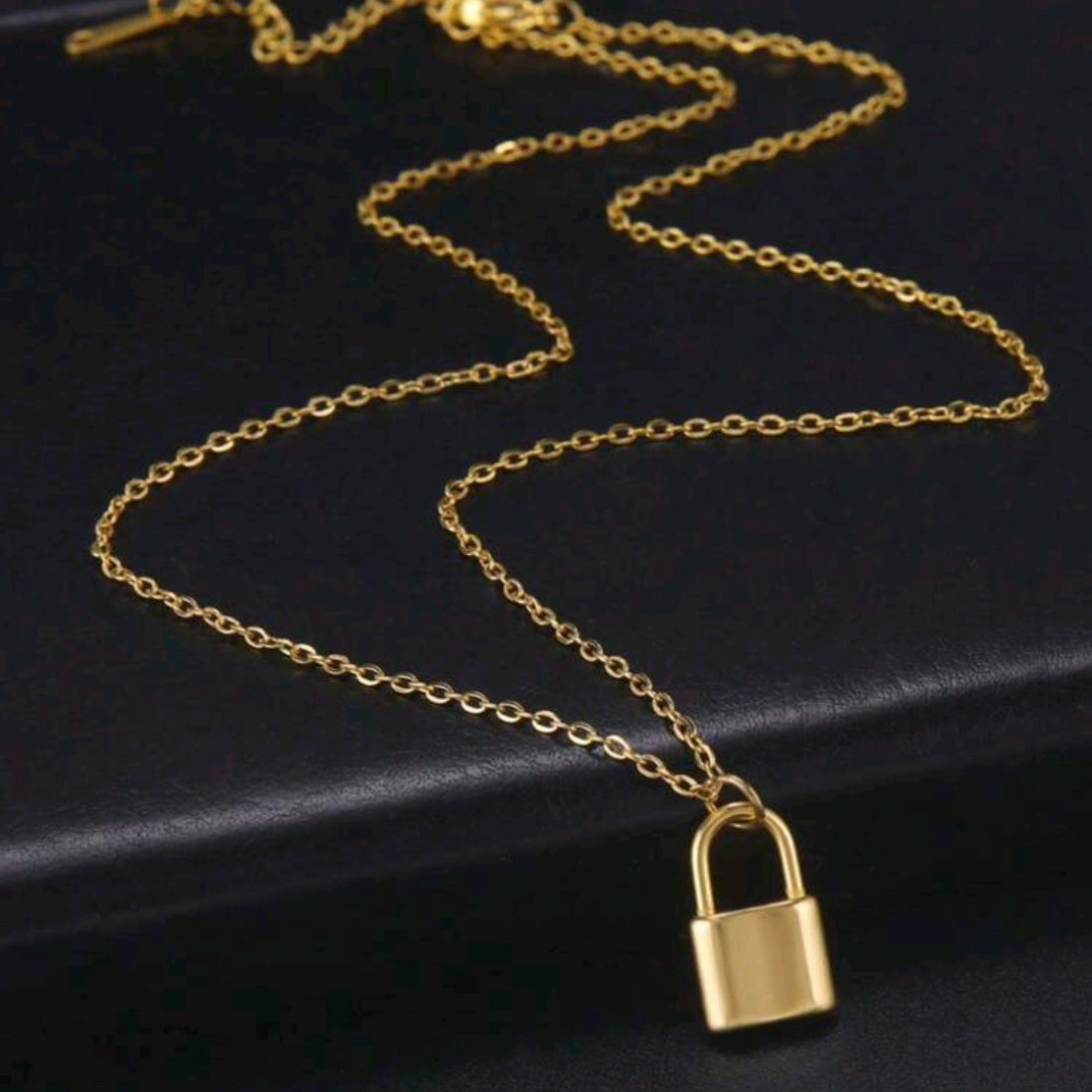 THE LOCK NECKLACE