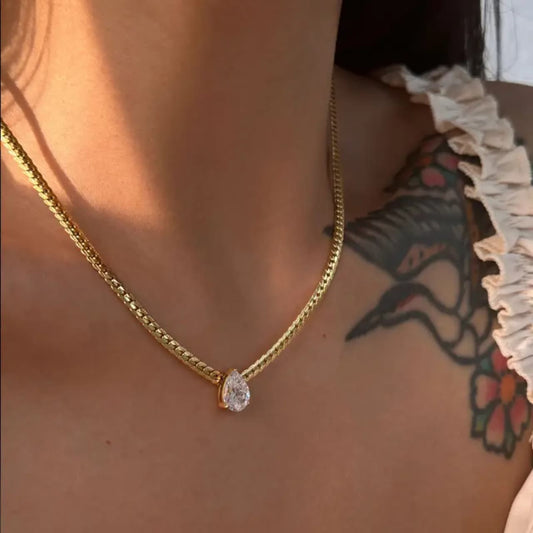 GOLDEN DEW DROP NECKLACE