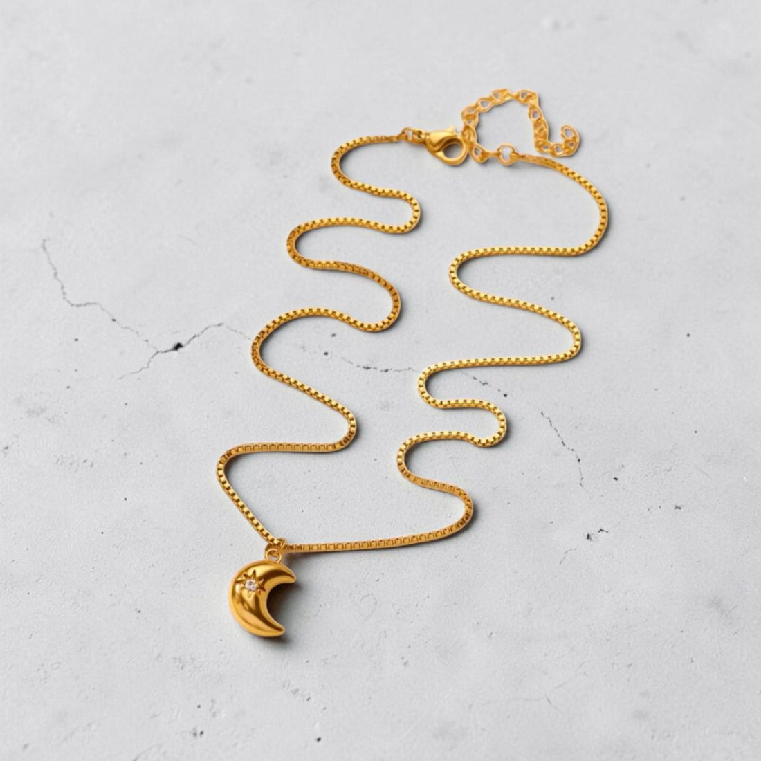 MOON GOLD NECKLACE Ltd. EDITION