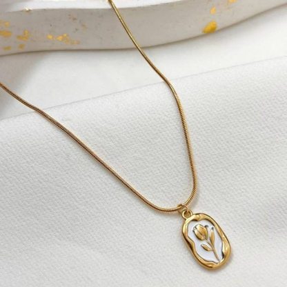 TULIP NECKLACE WHITE
