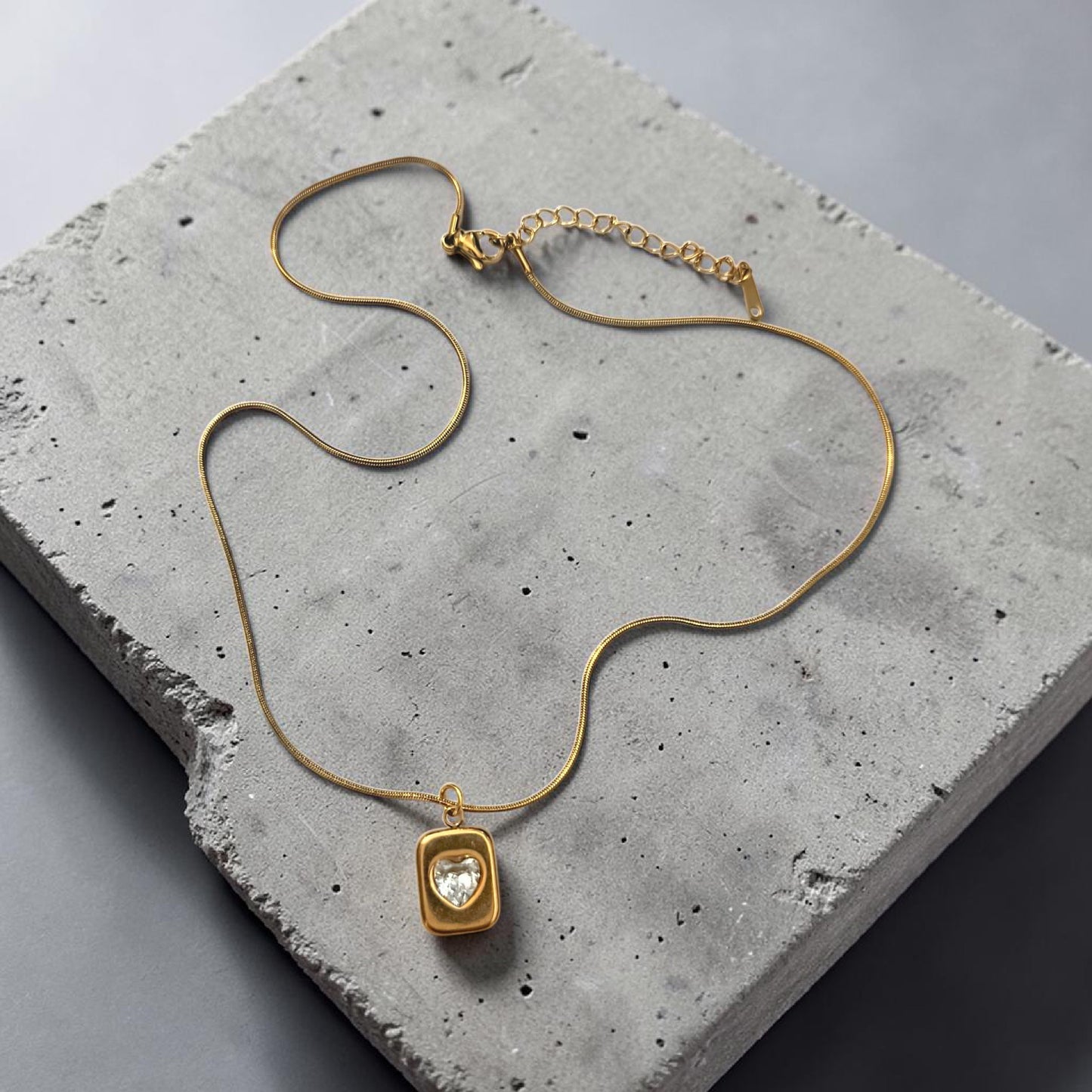 AURORA HEART SQUARE LUXE