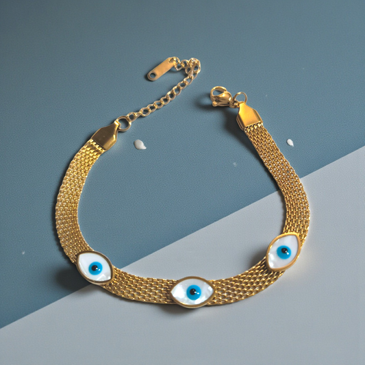 THE EVIL EYE BRACELET
