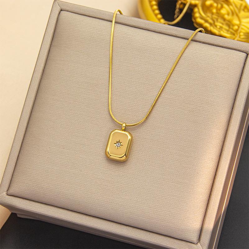 GOLDSUN BAR NECKLACE