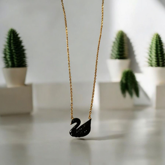 Black Swan 🦢 Necklace - Stainless Steel - Anti Tarnishing