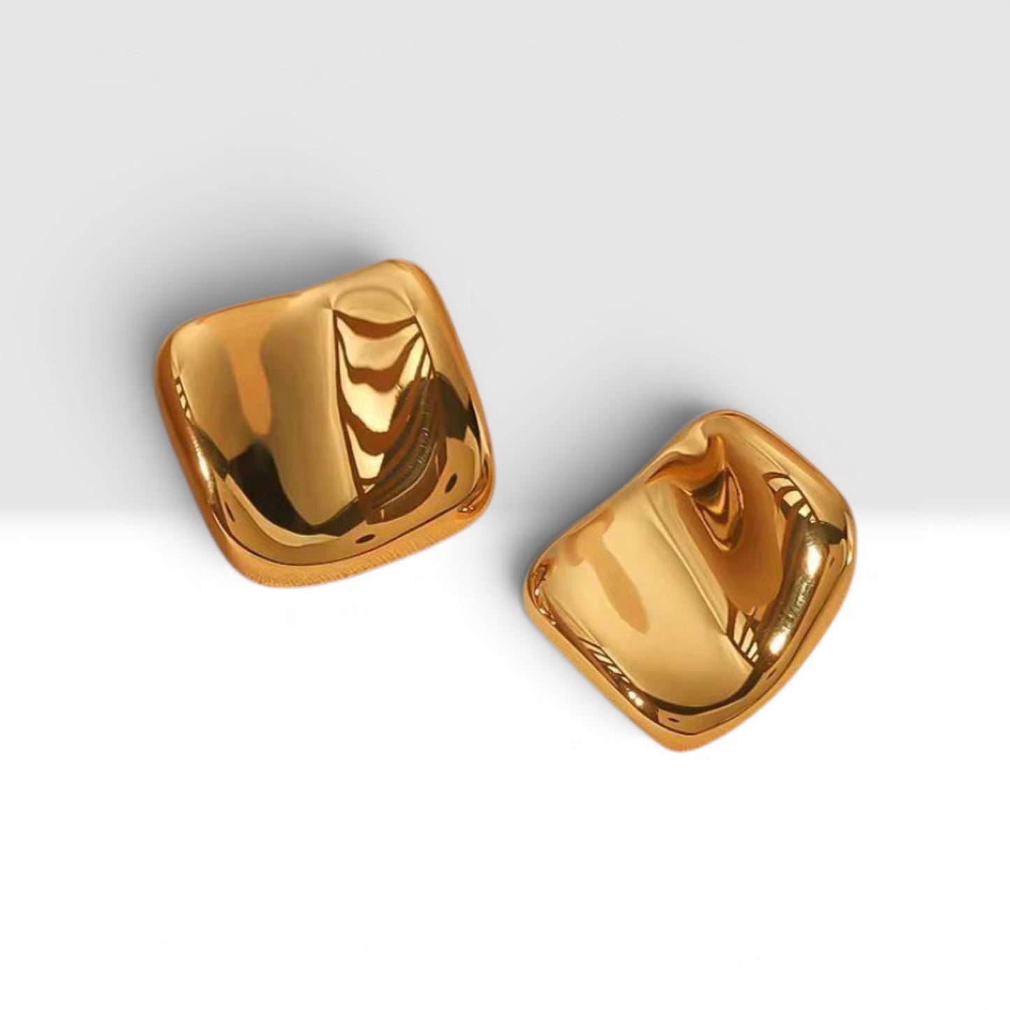 GOLDEN SQUARE EARRINGS