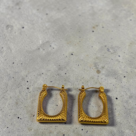 GOLDEN FRAME EARRINGS