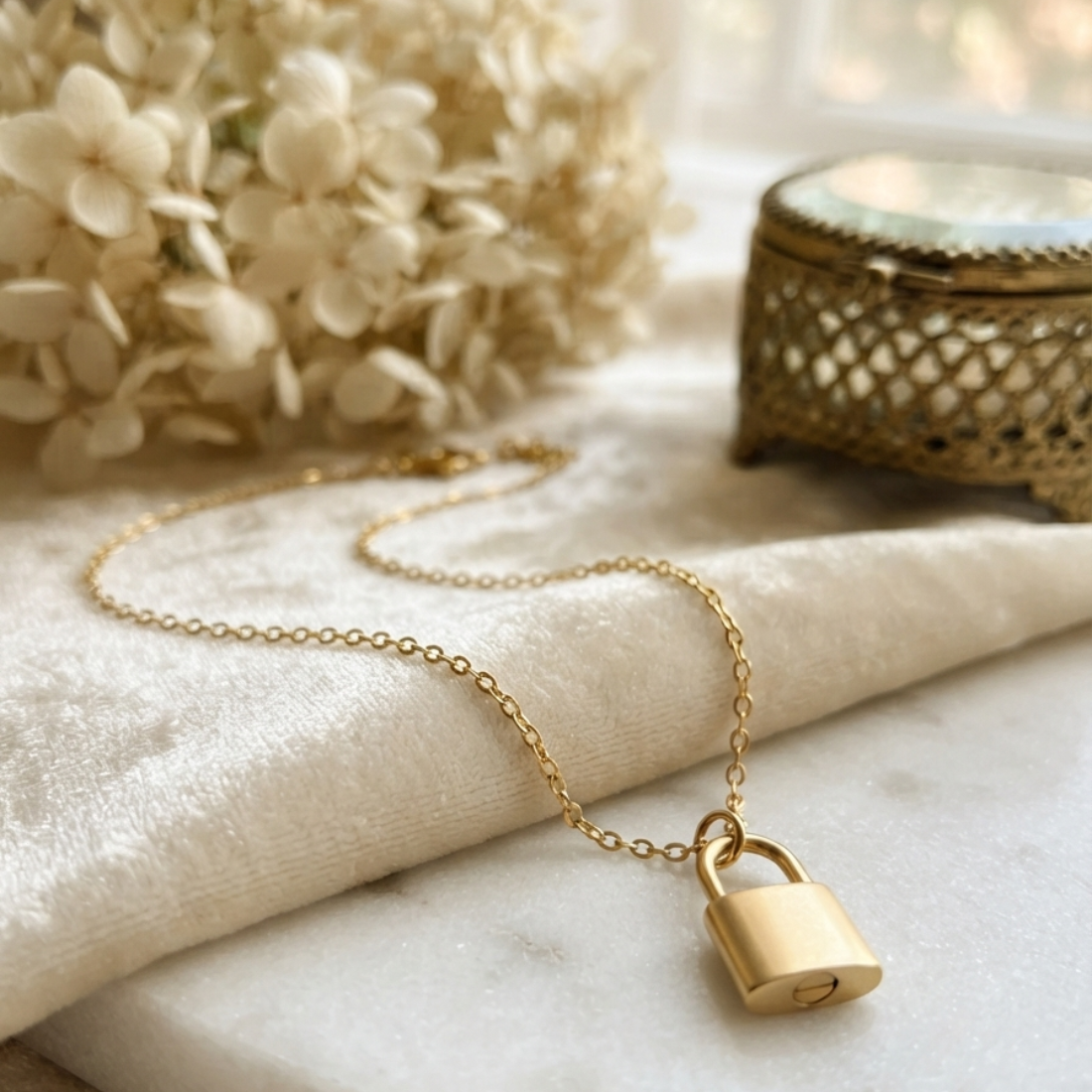 THE LOCK NECKLACE