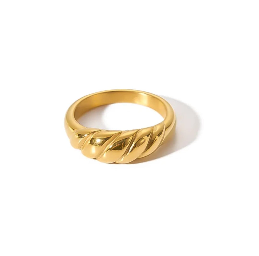PREMIUM CROISSANT RING