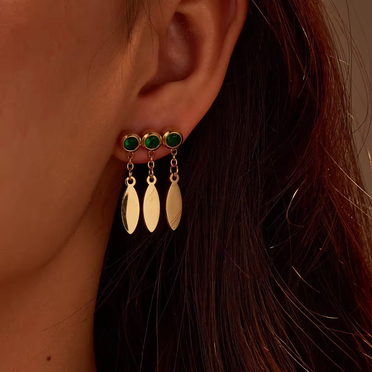 DROPPED GREEN EARRINGS