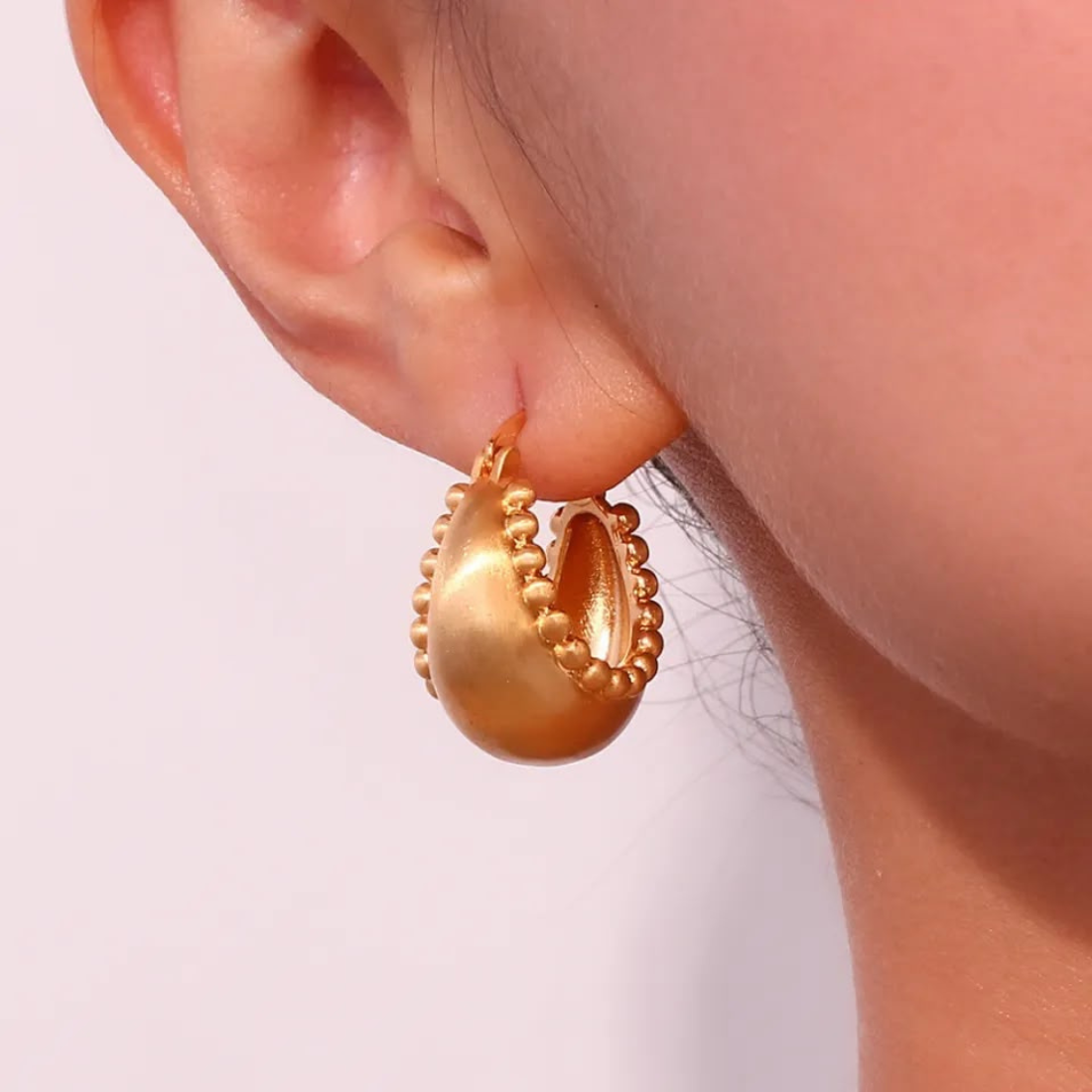 THE ROUND EARRINGS