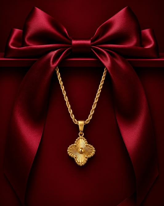 ROPE CLOVER NECKLACE