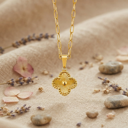 MANHATTAN CLOVER NECKLACE
